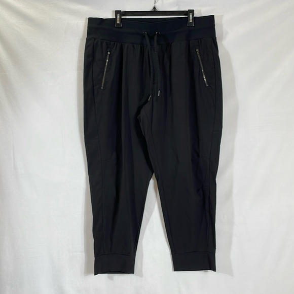Athleta Pants - Athleta Trekkie North Jogger Size 18 Black EUC